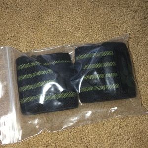 Black wrist wraps